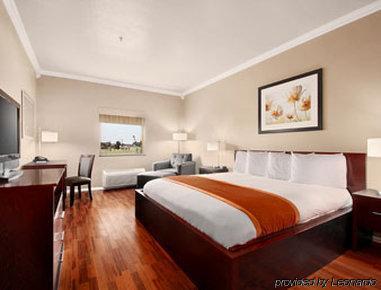 Lone Star Inn & Suites Groesbeck Luaran gambar