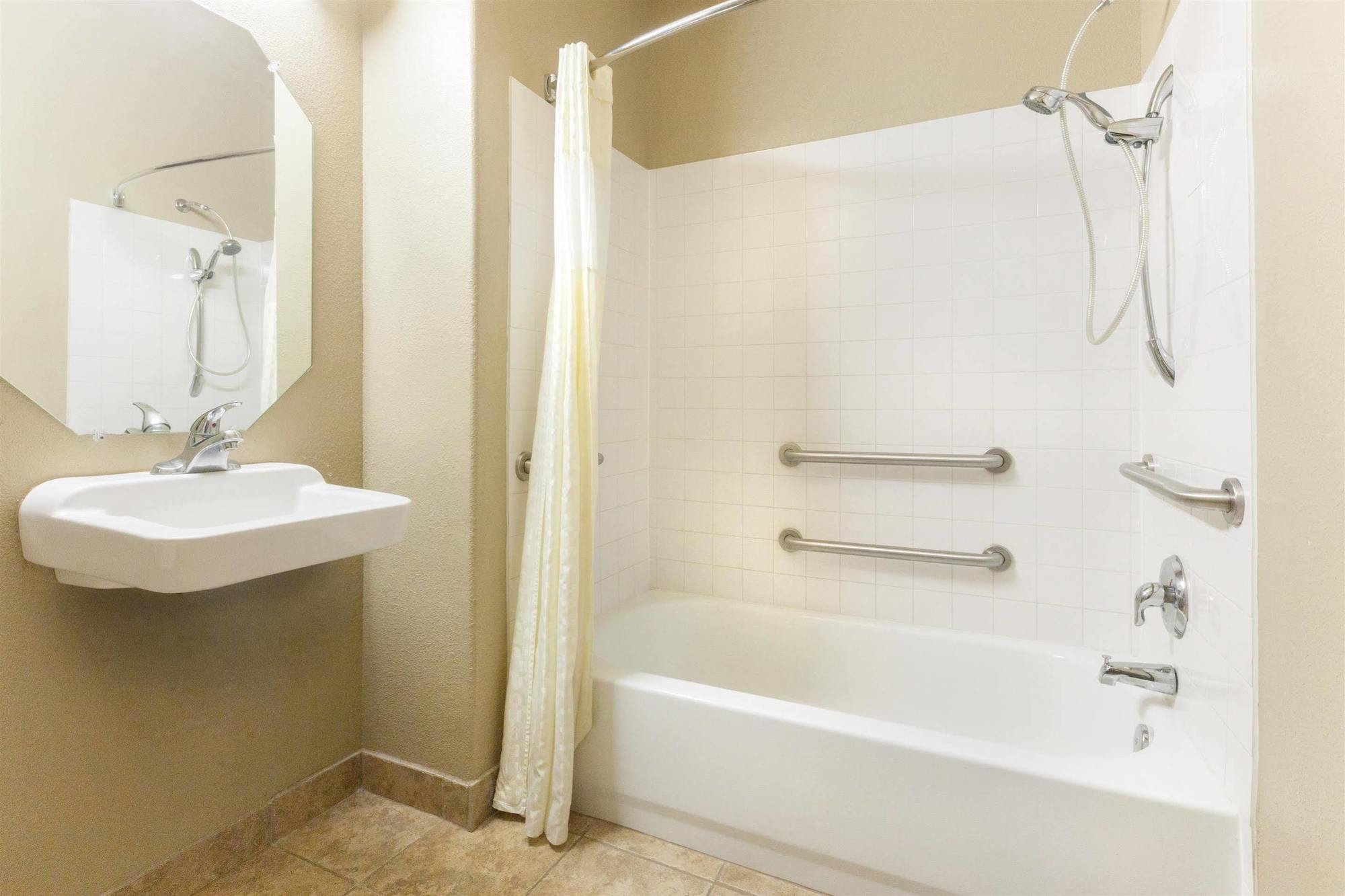 Lone Star Inn & Suites Groesbeck Luaran gambar